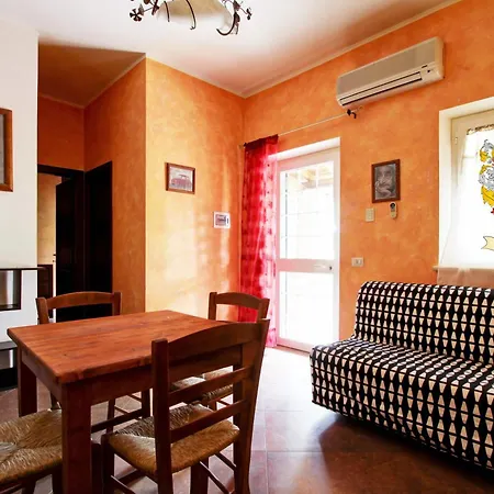 Dal Centurione Lucio Meridio Apartment Rom